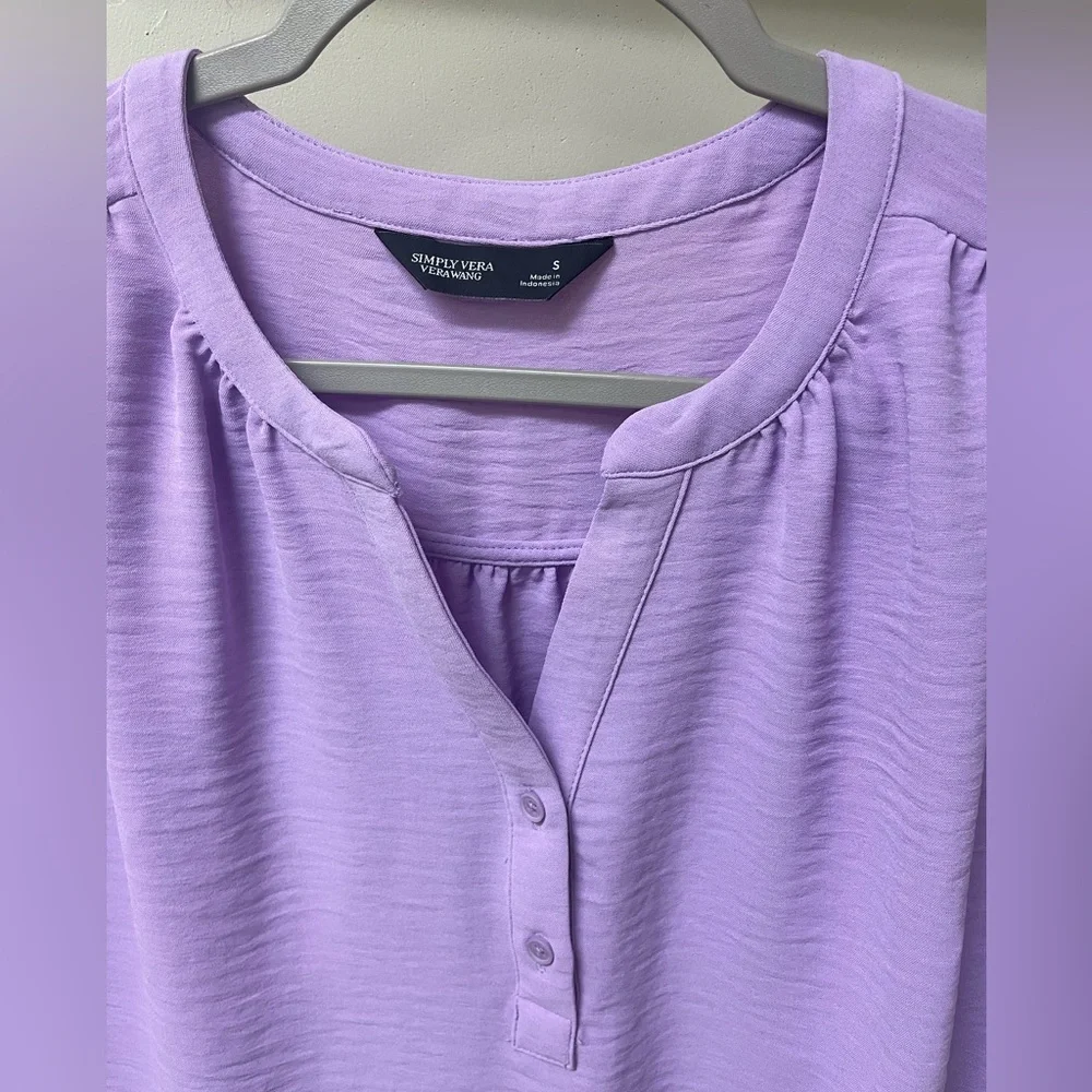 Simply Vera Vera Wang Lavender Sleeveless Blouse - Picture 2 of 7